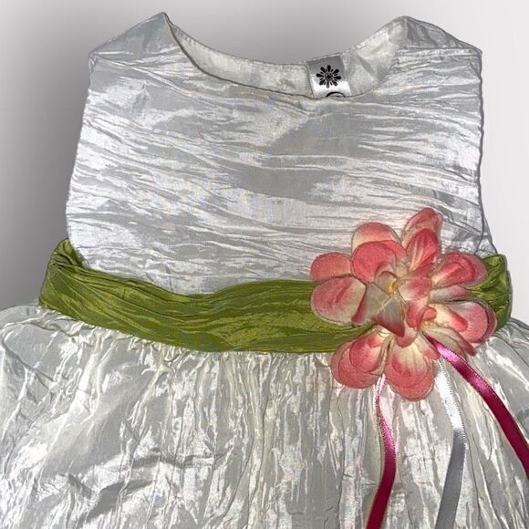 Cherokee Infants Crinkle White Puffy Formal Dress Size 9M - Picture 4 of 11